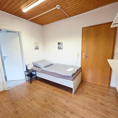 In Trebur-astheim * Trebur